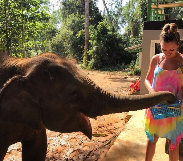 Alexandra Stan a avut parte de un adevărat şoc, în loc să se bucure cum ar trebui de vacanţă, alături de iubitul ei.