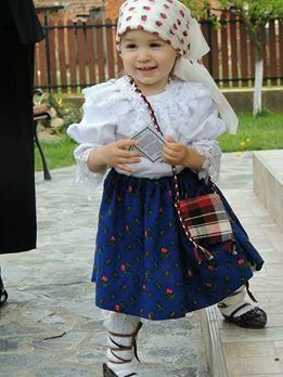 Antonia are nevoie de ajutorul nostru!