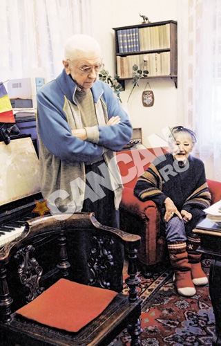 Mahnire. Temistocle Popa şi Cornelia Teodosiu au marturisit reporterilor CANCAN de weekend ca ei traiesc din nişte pensii de 1.000, respectiv 1.100 de lei şi ca din cauza procesului ar putea ajunge pe drumuri