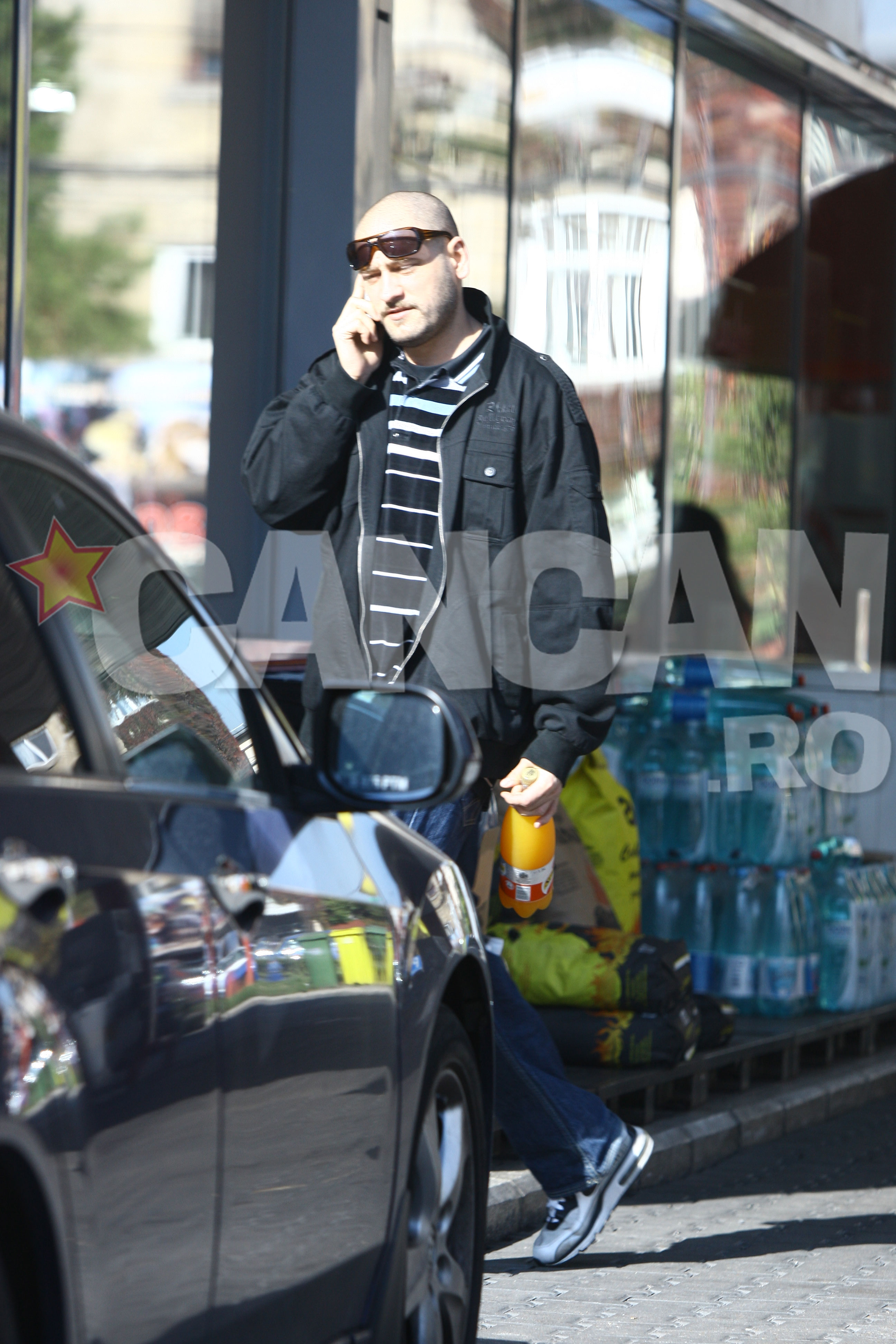 Caddy de la B.U.G Mafia e baiat cuminte! A luat suc si s-a dus acasa