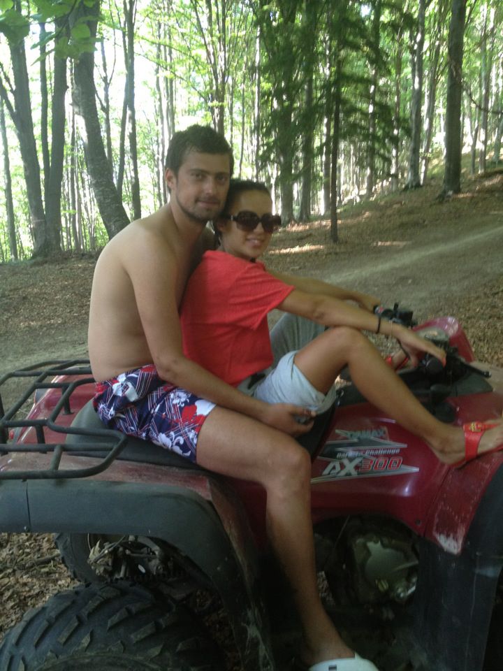 Gabi Tamas si bruneta s-au casatorit anul trecut, dupa o relatie de opt ani.