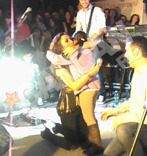 Cele doua stau asa o perioada, pana cand fetita a putut sa revina langa parintii sai