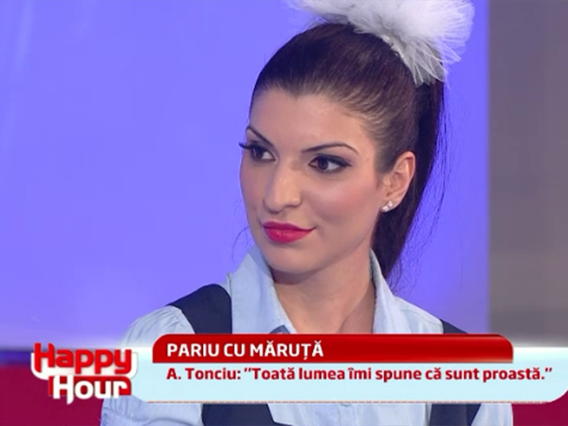 Andreea Tonciu s-a deşteptat peste noapte! A câştigat pariul cu Măruţă! Vezi la ce chinuri l-a supus pe prezentatorul TV