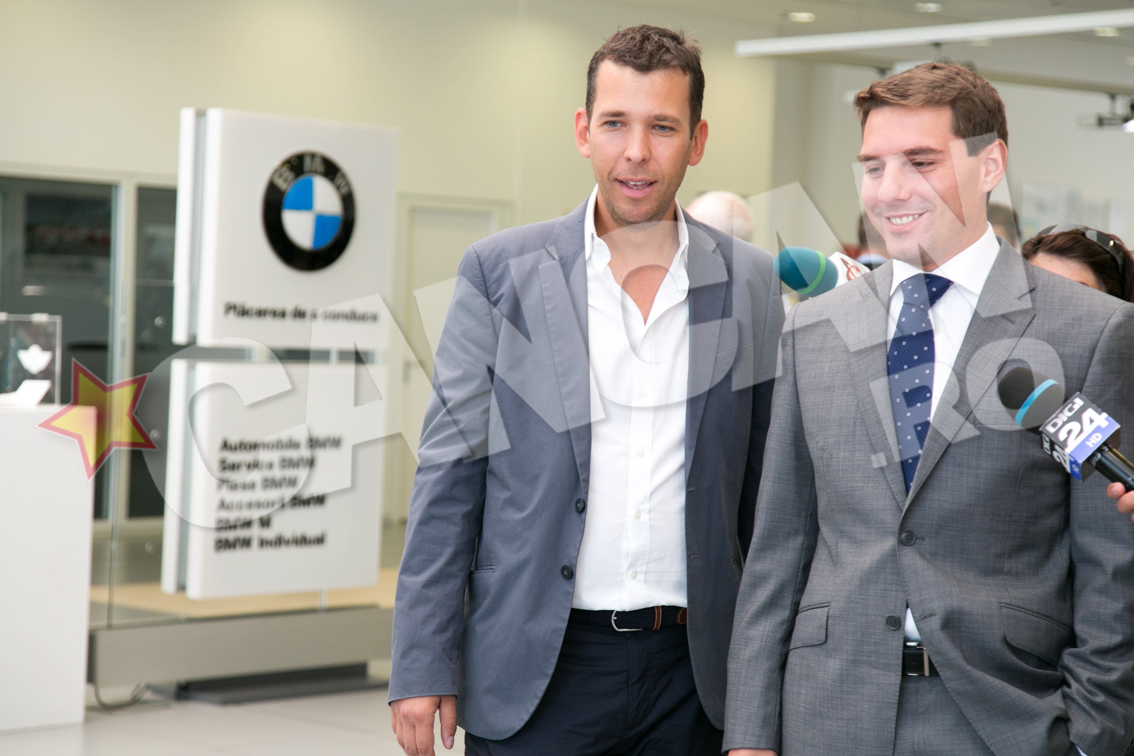 Tanarul s-a descurcat perfect la primul eveniment public, insa a fost foarte rezervat in declaratii