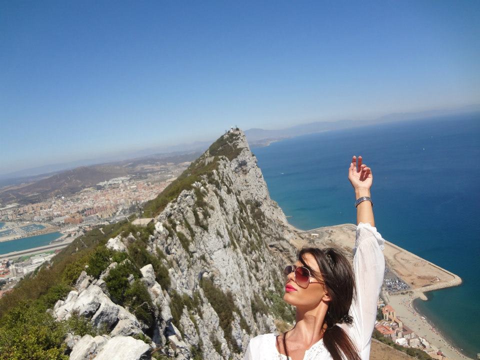 Corina Tievi este originara din Brasov, orasul in care s-a nascut tenismenul, relatia dintre cei doi terminandu-se in momentul in care Horia a aflat ca aceasta