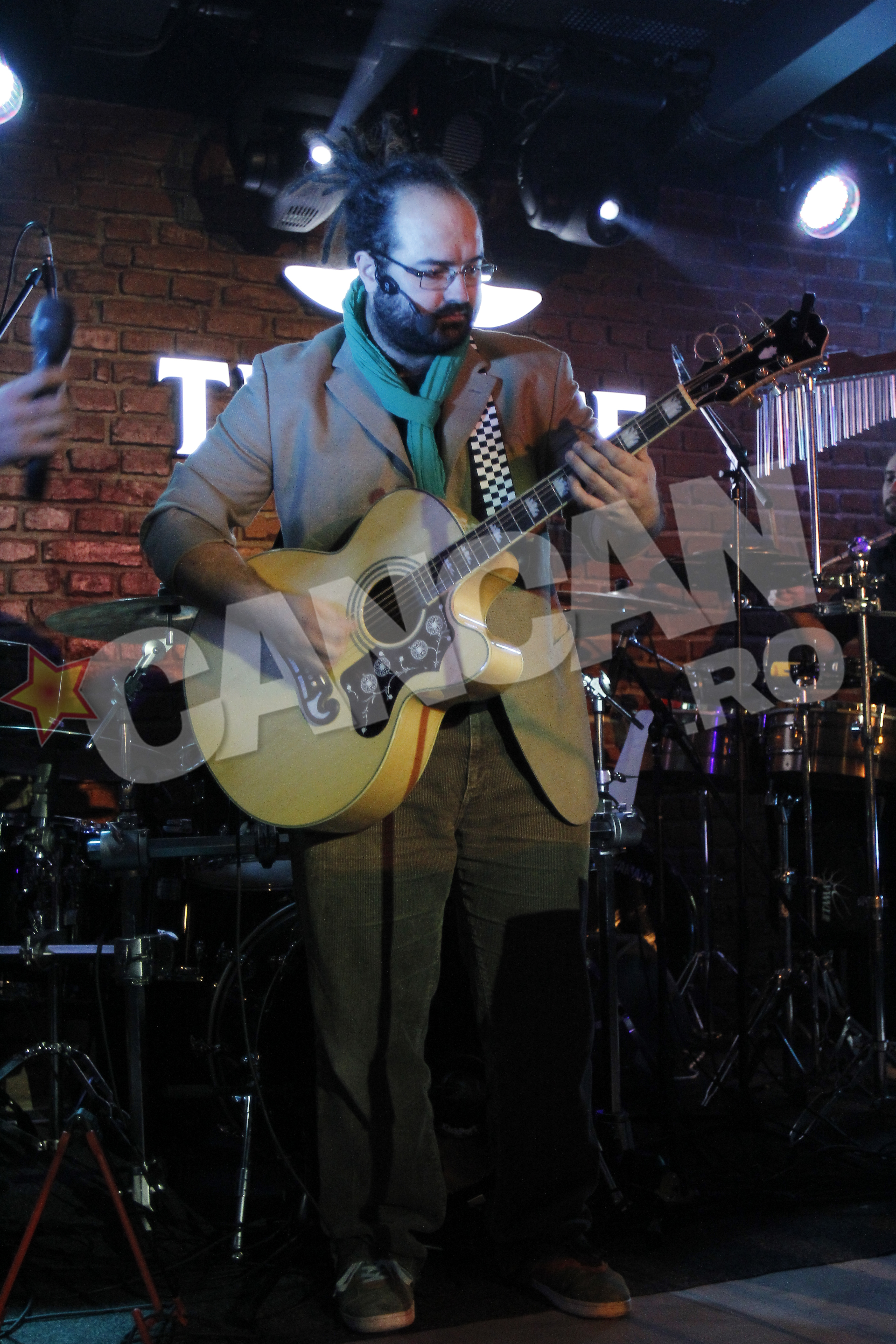 Imre Vizi a urcat pe scena unui club bucurestean