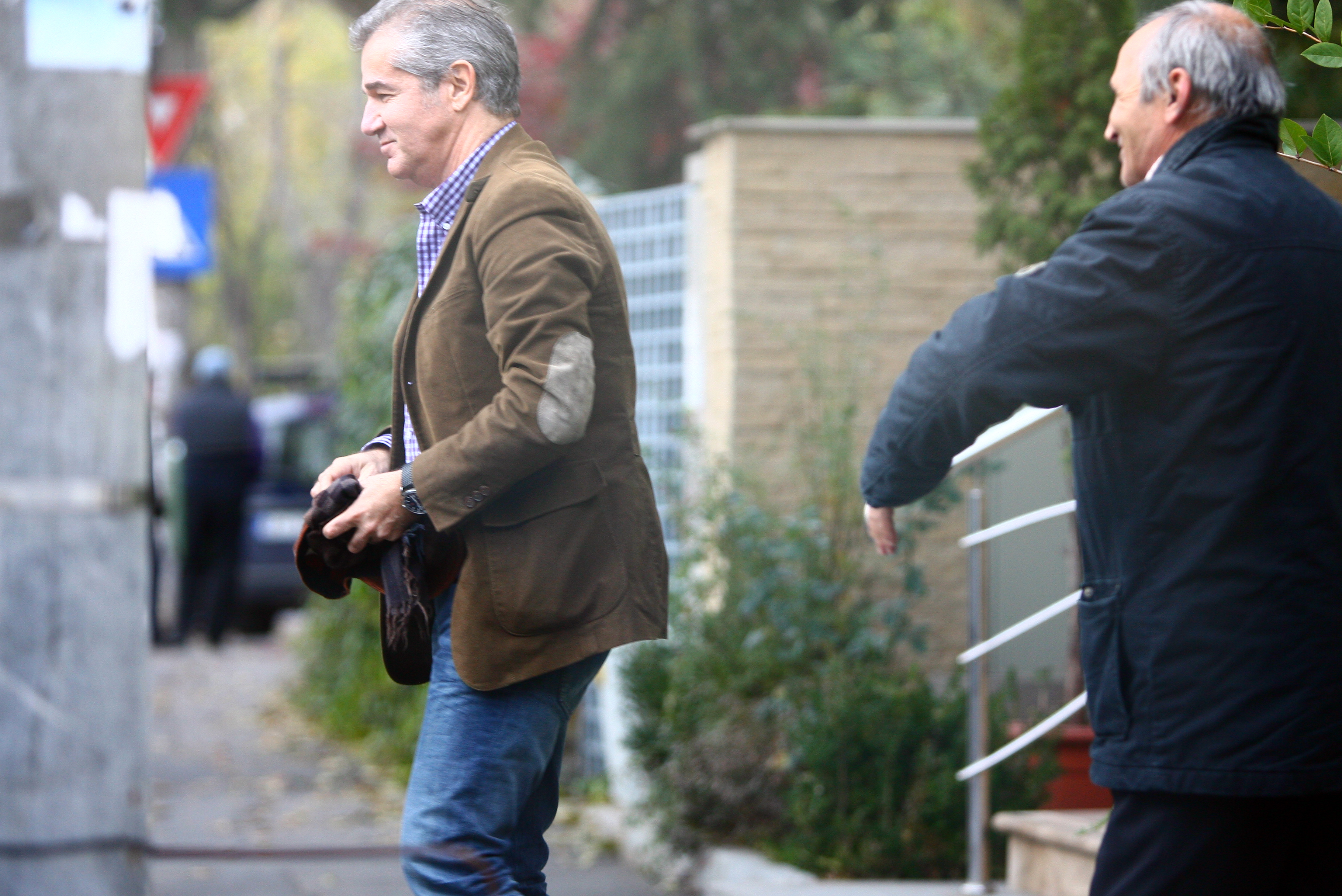 La intratrea in clinica, artistul parea jovial si optimist