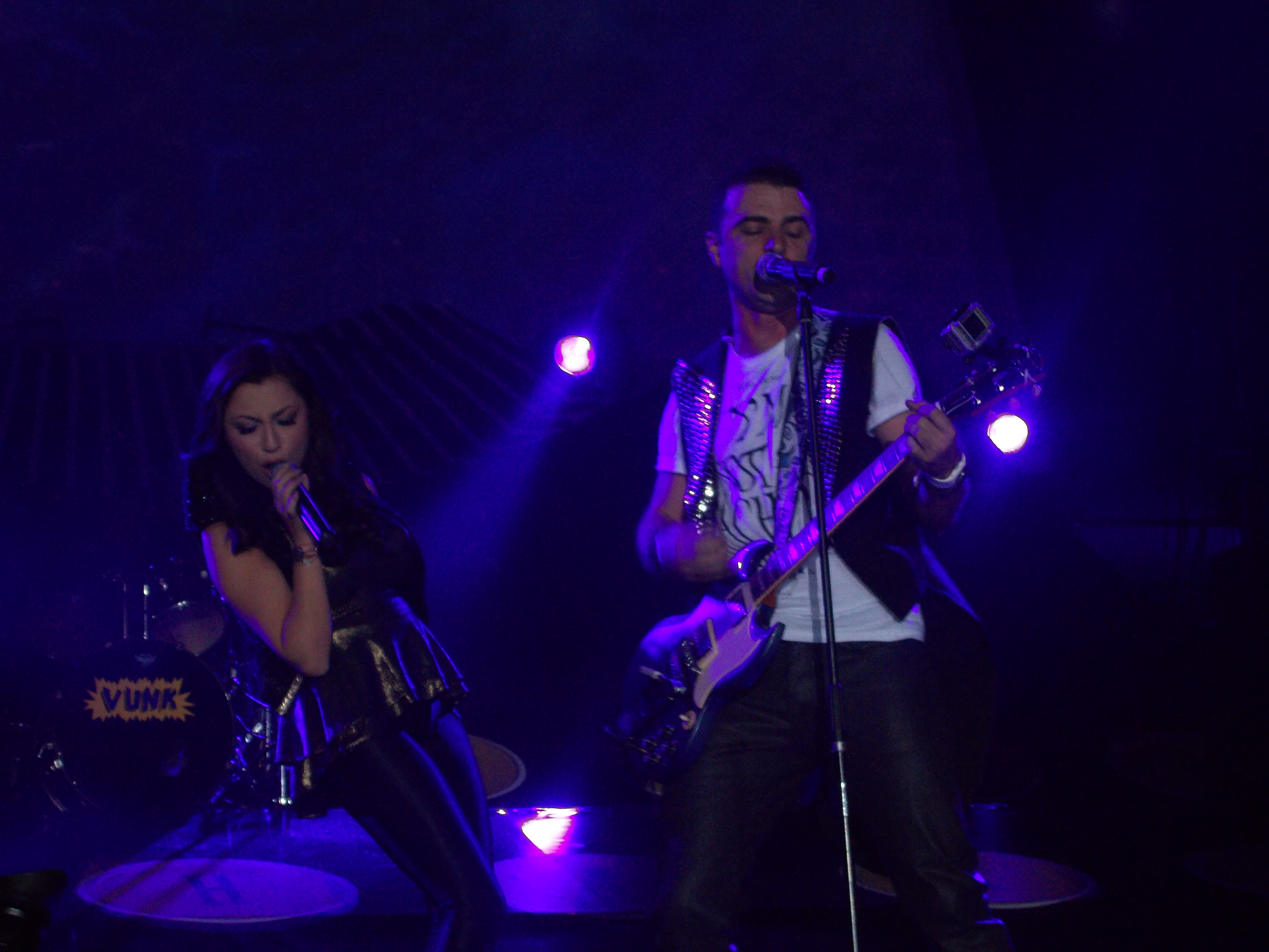 Momentul in care Cornel a cantat cu Andra a fost unul dinrte cele mai aplaudate, ale serii