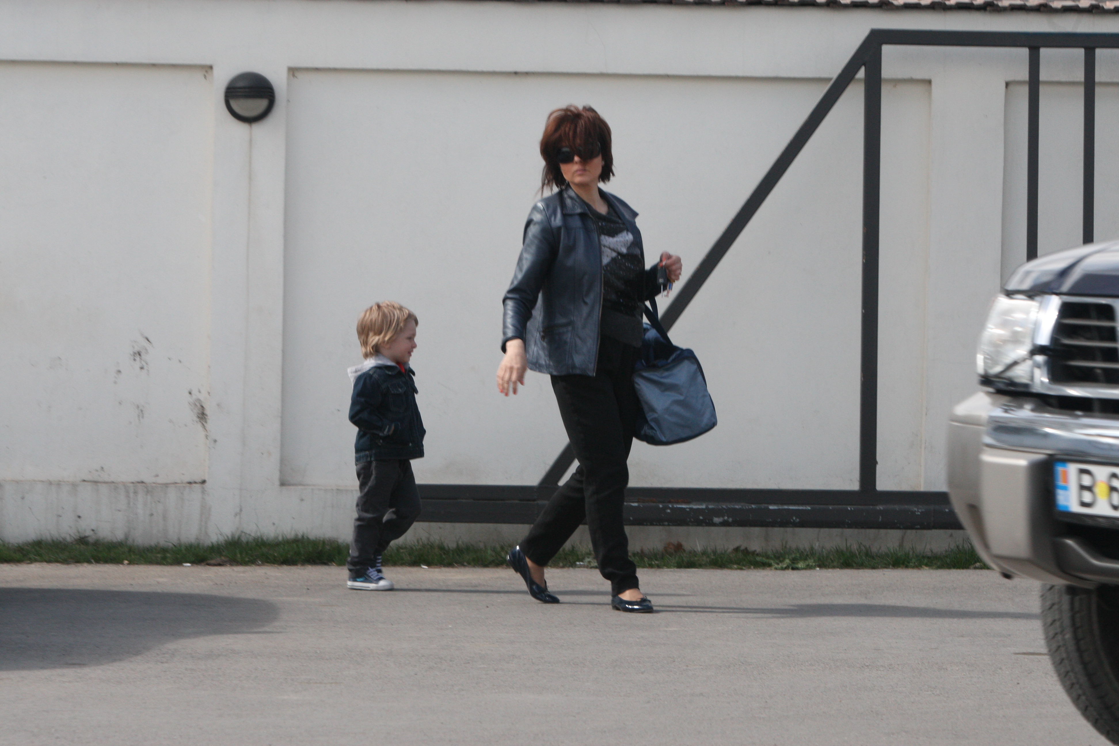 Cele mai curajoase! Ele sunt vedetele noastre care au adoptat un copil! Le admiri sau nu?