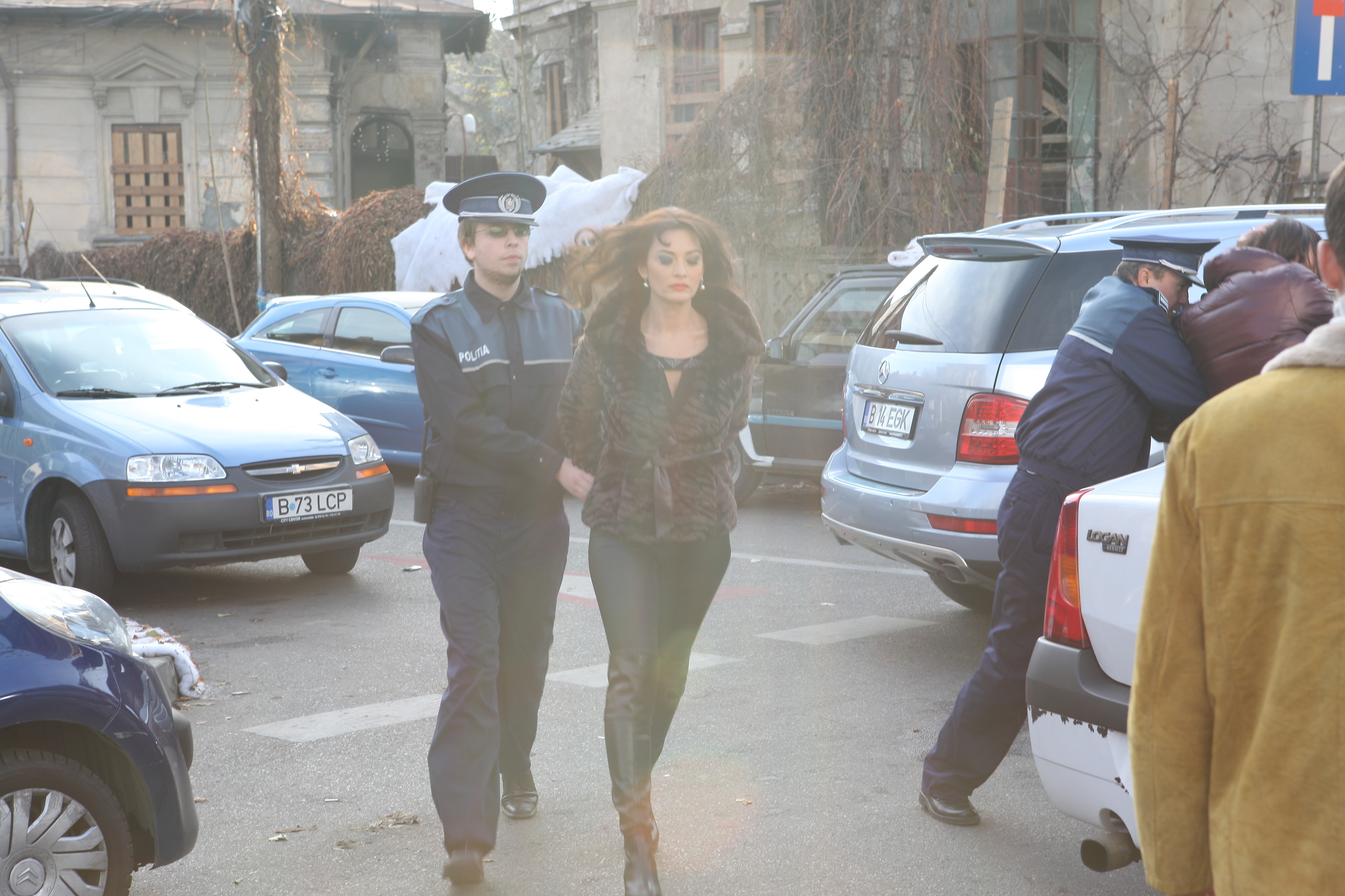 Anca a fost arestata pentru faradelegile comise si escoratat de un politist la sectie