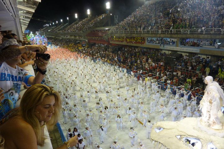 Familia Tabacaru a asteptat un an de zile pentru a vedea faimoasele scoli de dans din Brazilia