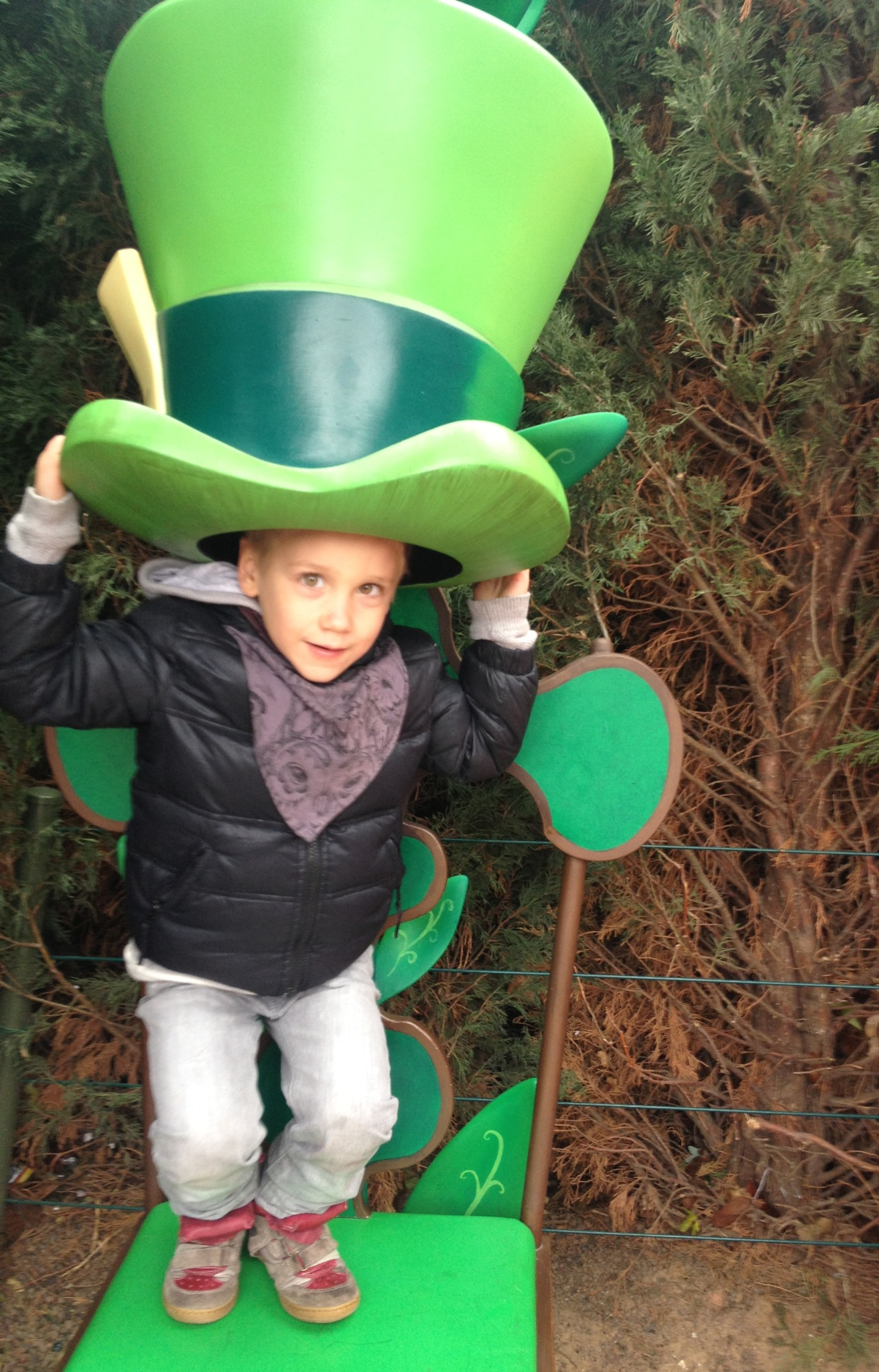 Corina i-a facut fiului ei toate poftele in ziua petrecuta la Disneyland