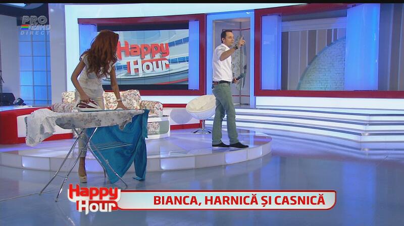 Bianca Drăguşanu, aşa cum n-ai mai văzut-o niciodată: calcă cămăşi şi mătură prin platoul emisiunii