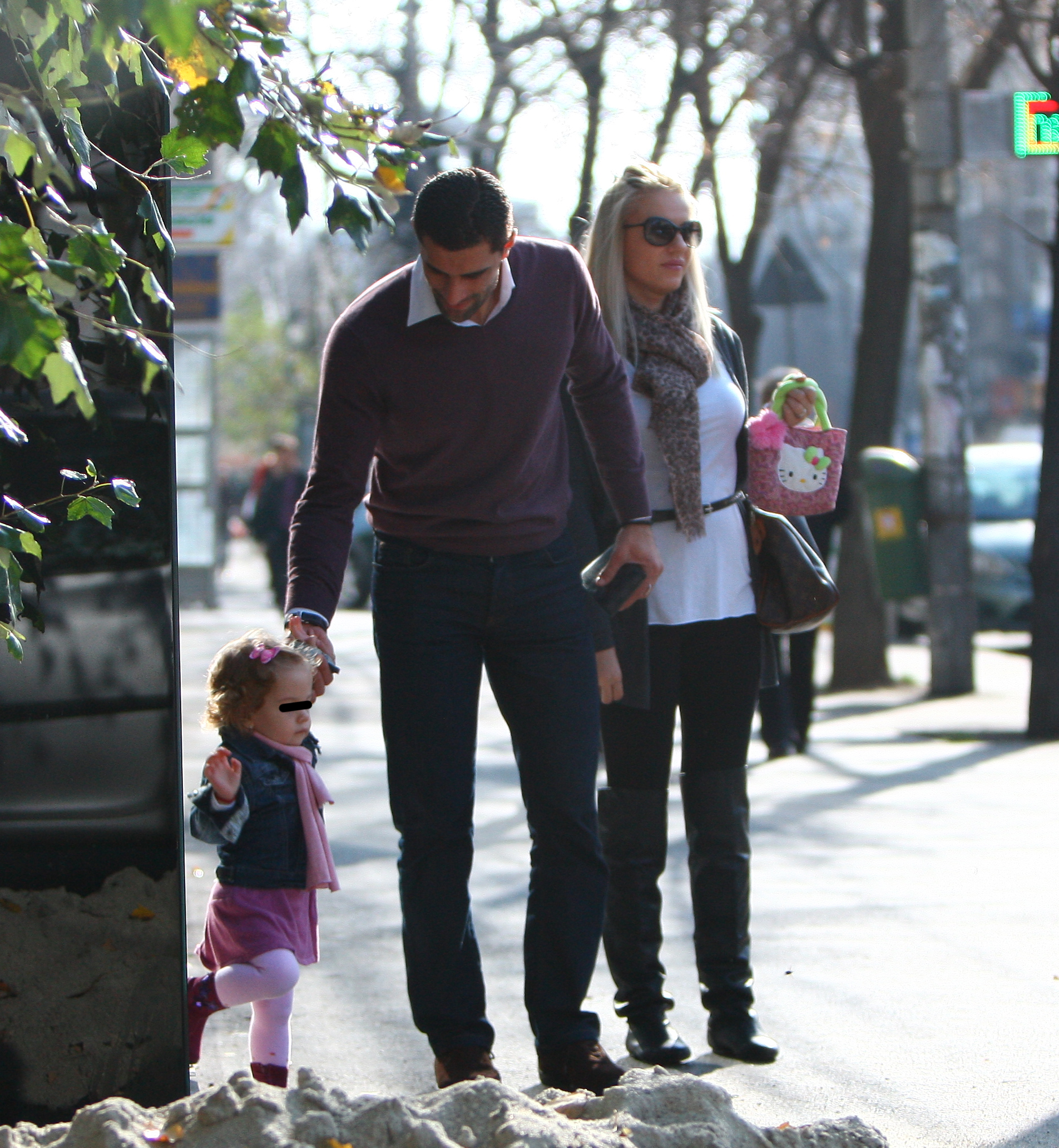 Dani Coman s-a casatorit in anul 29008 si, intre timp, a devenit si tatal unei fetite