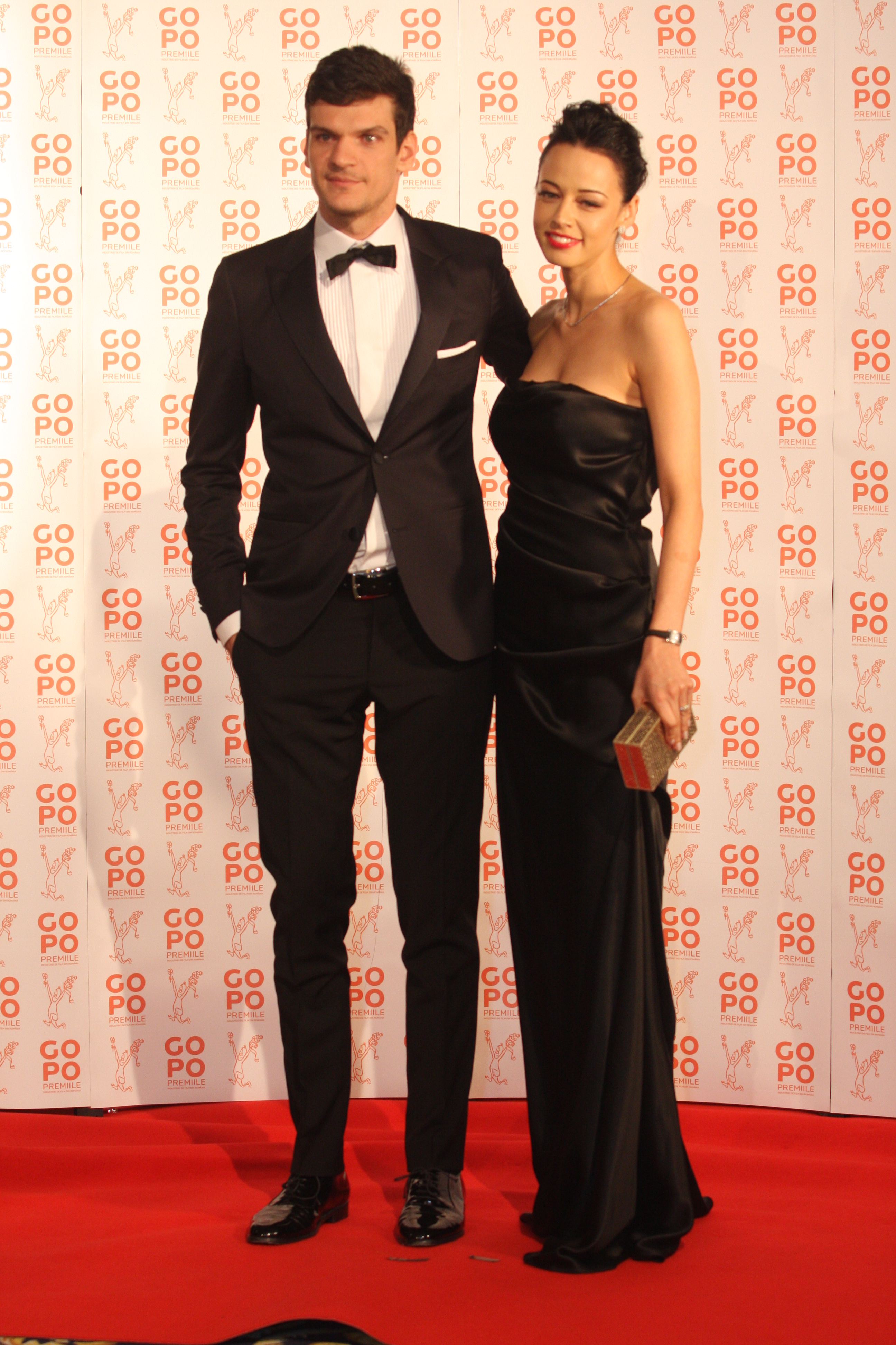 In perioada cand forma un cuplu cu actorul Tudor Chirila existau zvonuri ca cei doi se vor casatori