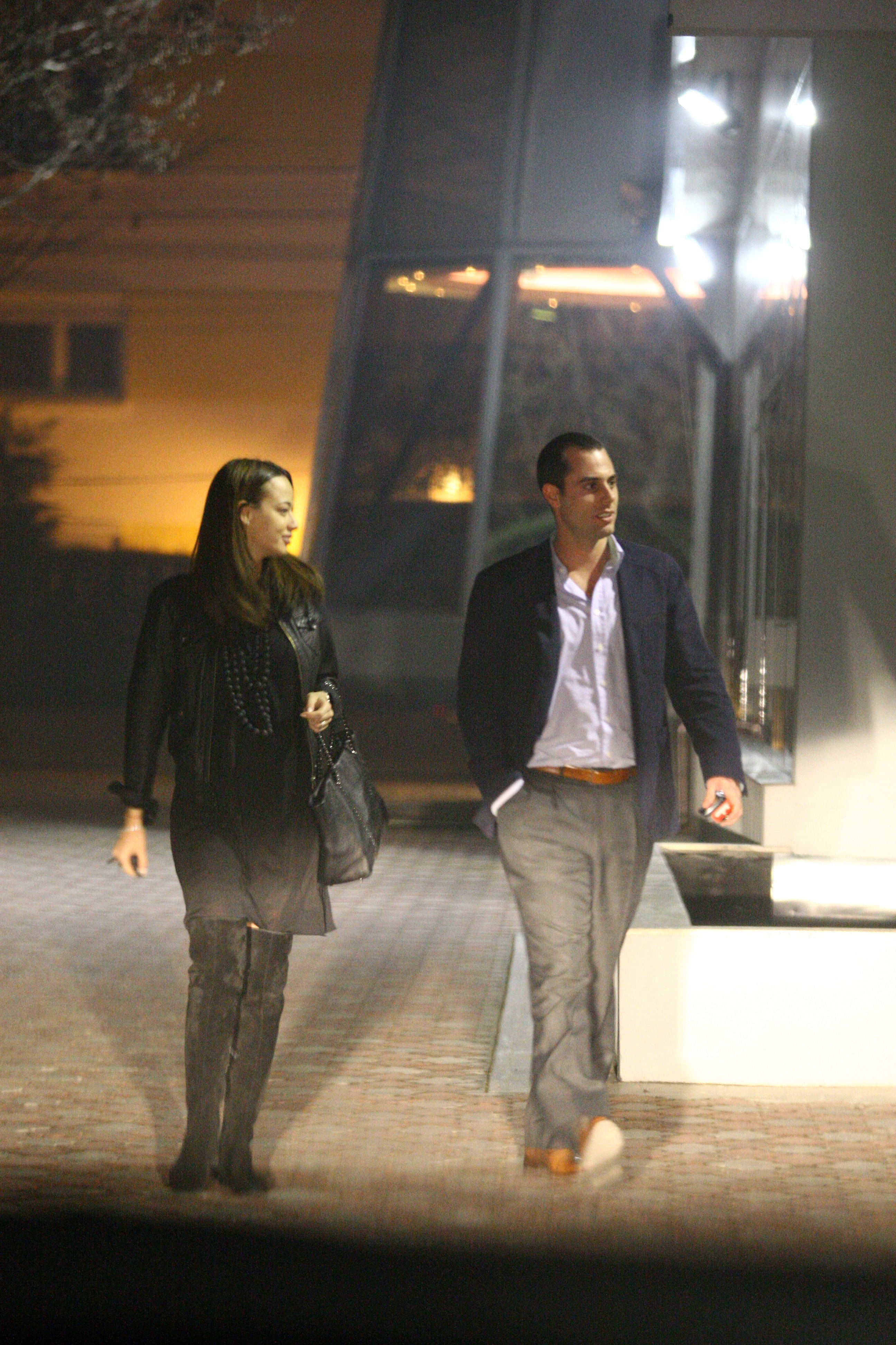 Spaniolul Federico Rivero a rezistat un timp destul de scurt la bratul brunetei