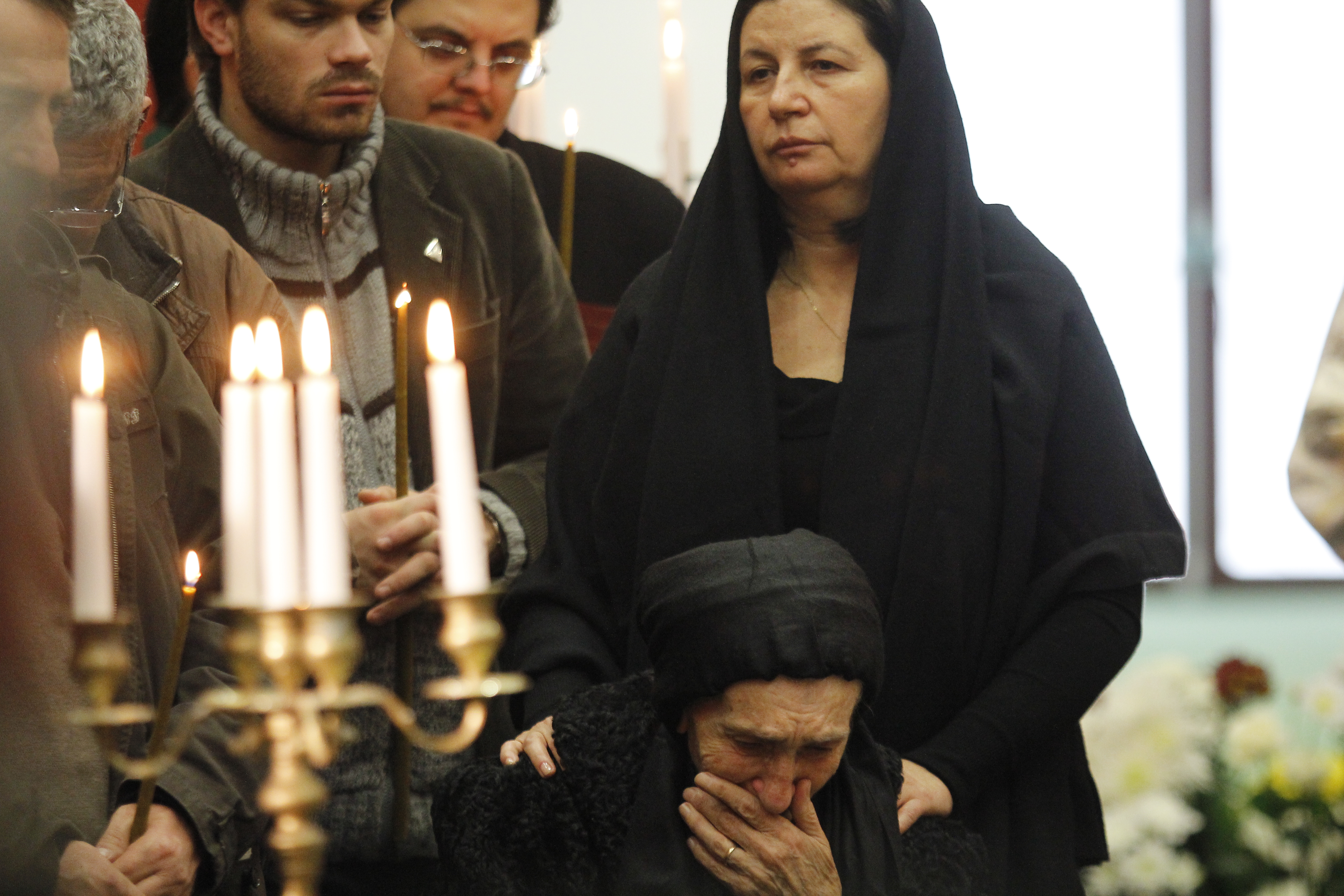 Mama regretatului actor sfasaiata de durere