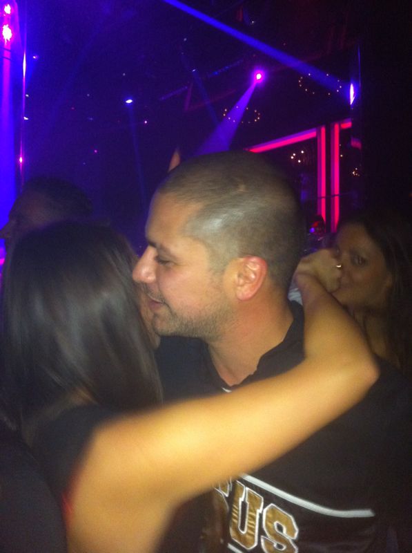 Fratele cel mic al cantaretului Lucian Viziru este vazut in aproape fiecare weekend de gat cu o alta domnisoara