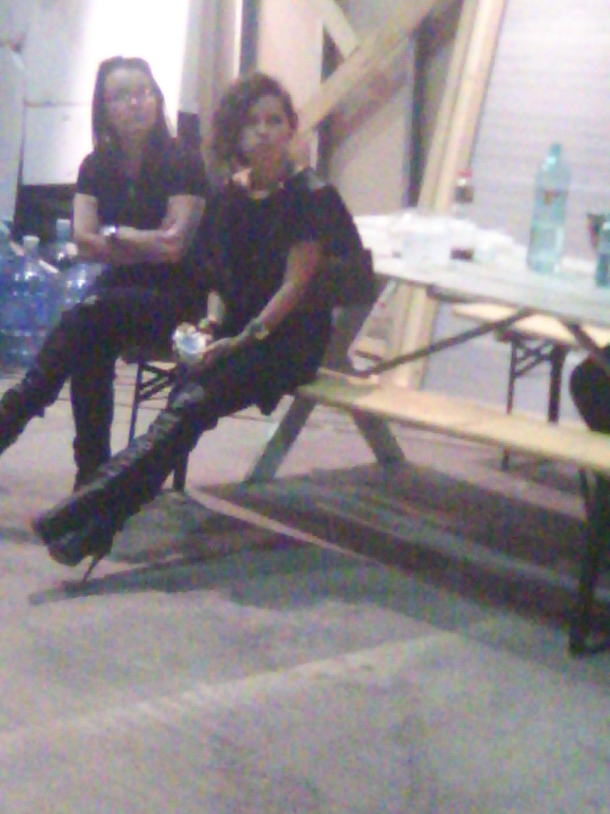 Inna s-a retras in culisele de la 