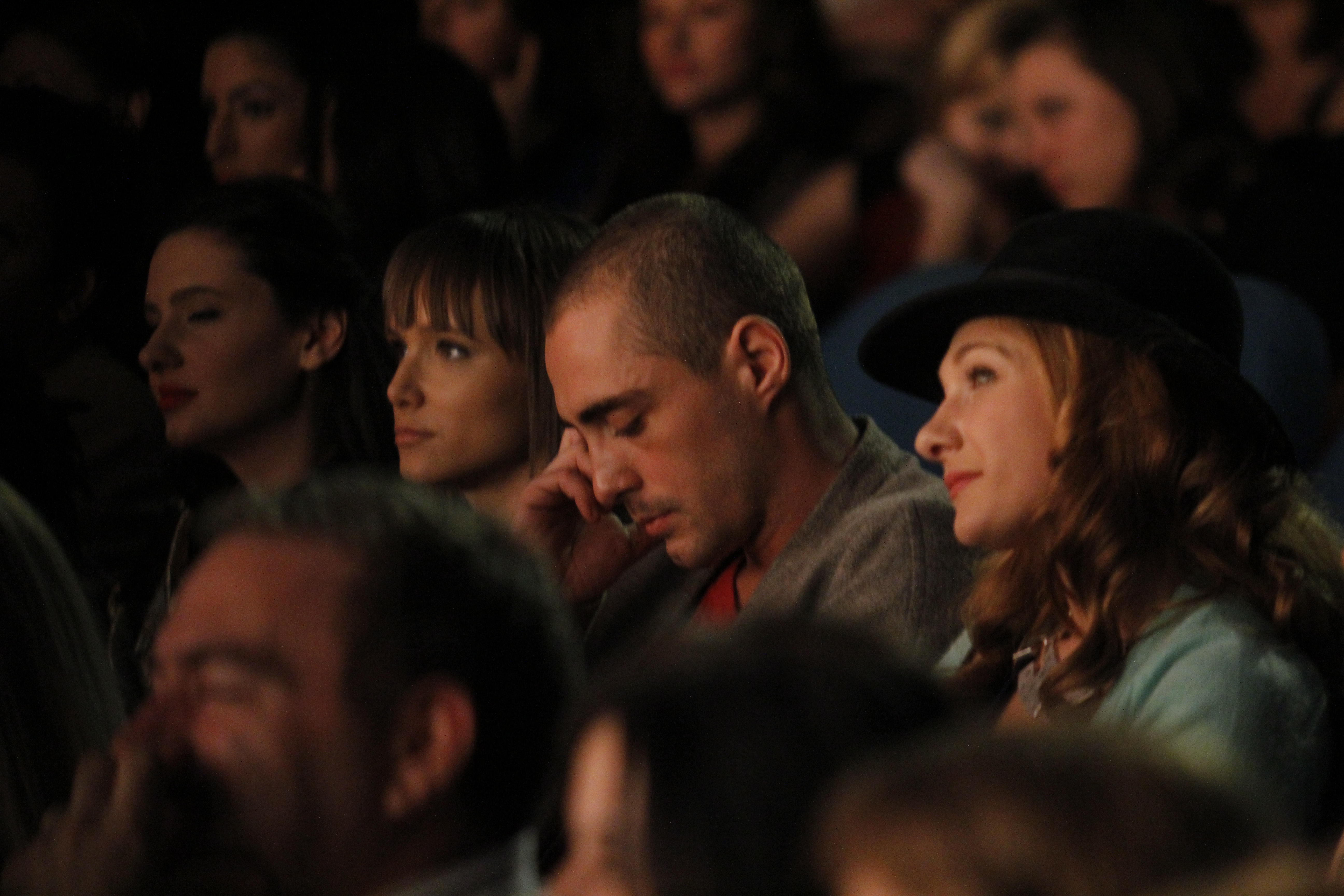 Draghia si Augusta au stat in colturi diferite ale salii si fiecare a vorbit pe sms, la telefon, pe parcursul evenimentului