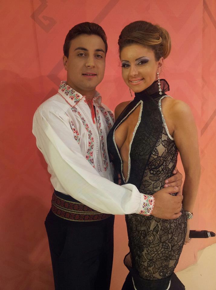 In ciuda prieteniei pe care o are cu Adriana Bahmuteanu, satena a scapat de