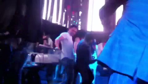 Dansul dintre cei doi a devenit atat de 