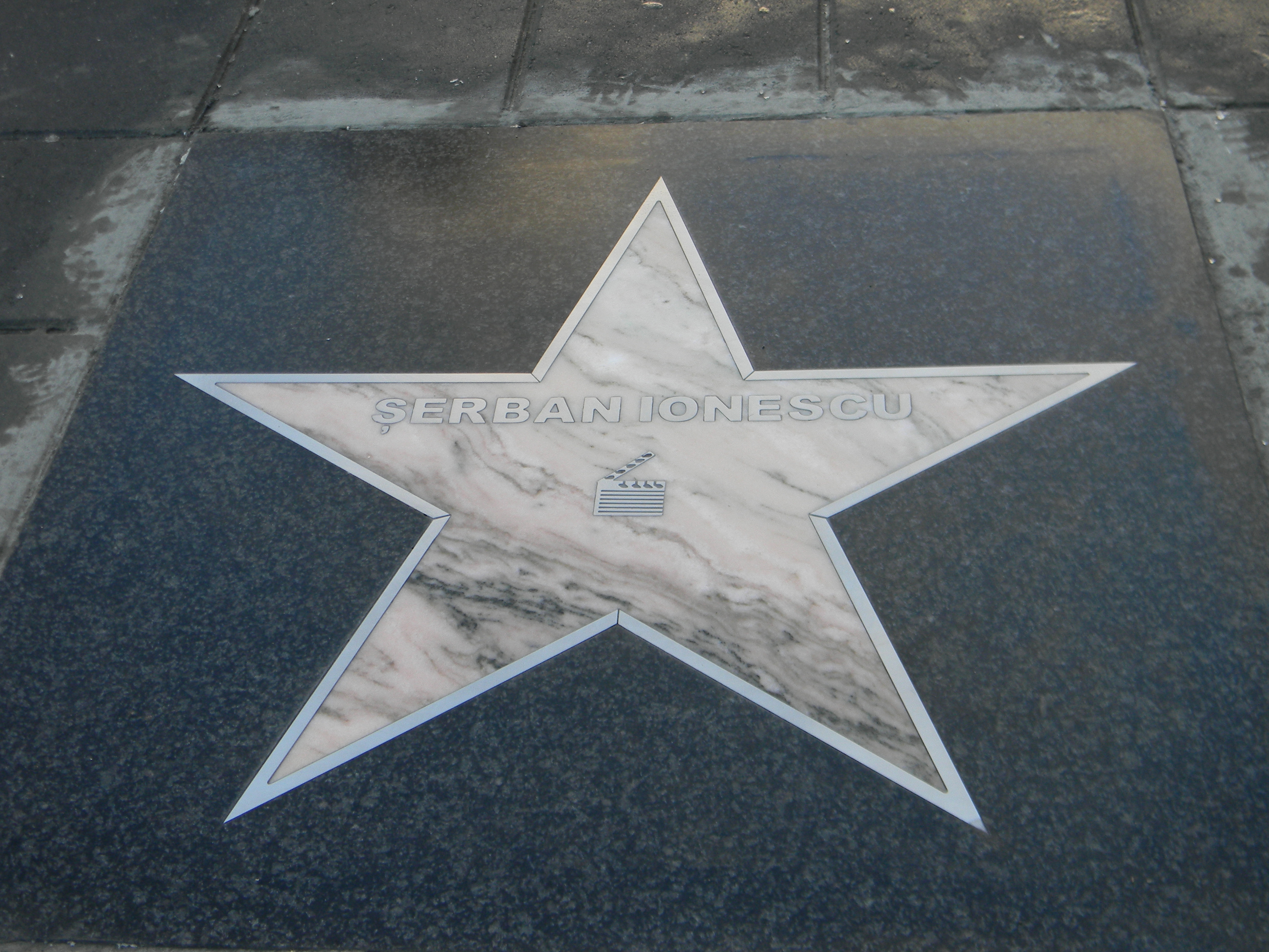 Serban Ionescu a primit o stea post mortem pe Aleea Celebritatiilor din Bucuresti