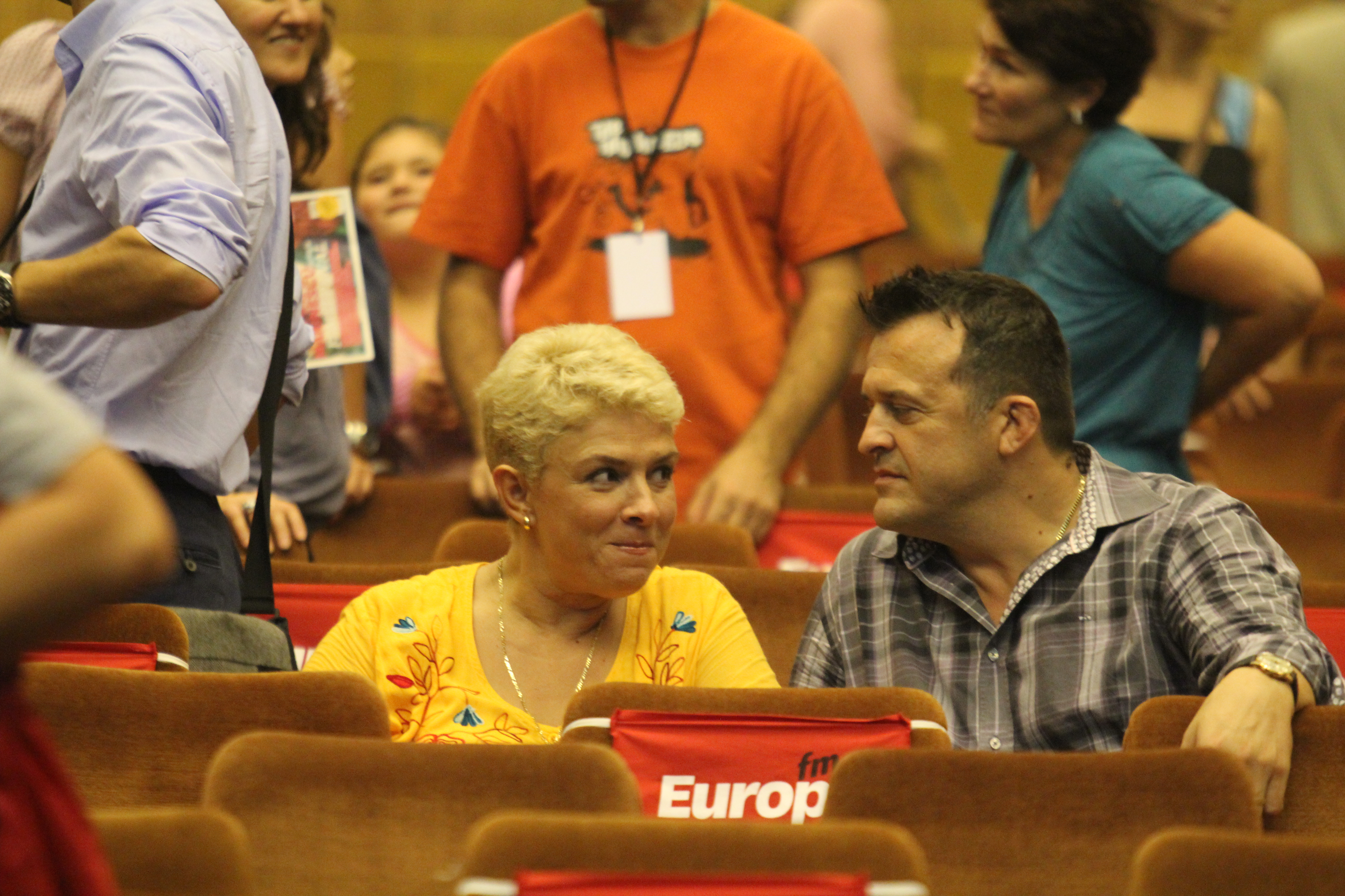 Teo si Constantin au stat unul langa celalalt, au cantat si s-au distrat, la concert, aceasta fiind ultima lor aparitie publica impreuna