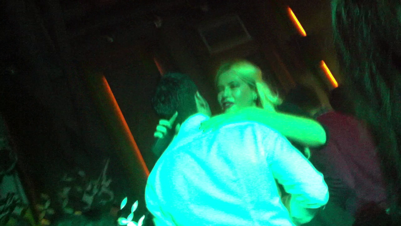 Cristea a abordat-o pe blonda in noaptea de vineri spre sambata, dupa ce fata il refuzase de doua ori in prealabil, conform declaratiilor ei