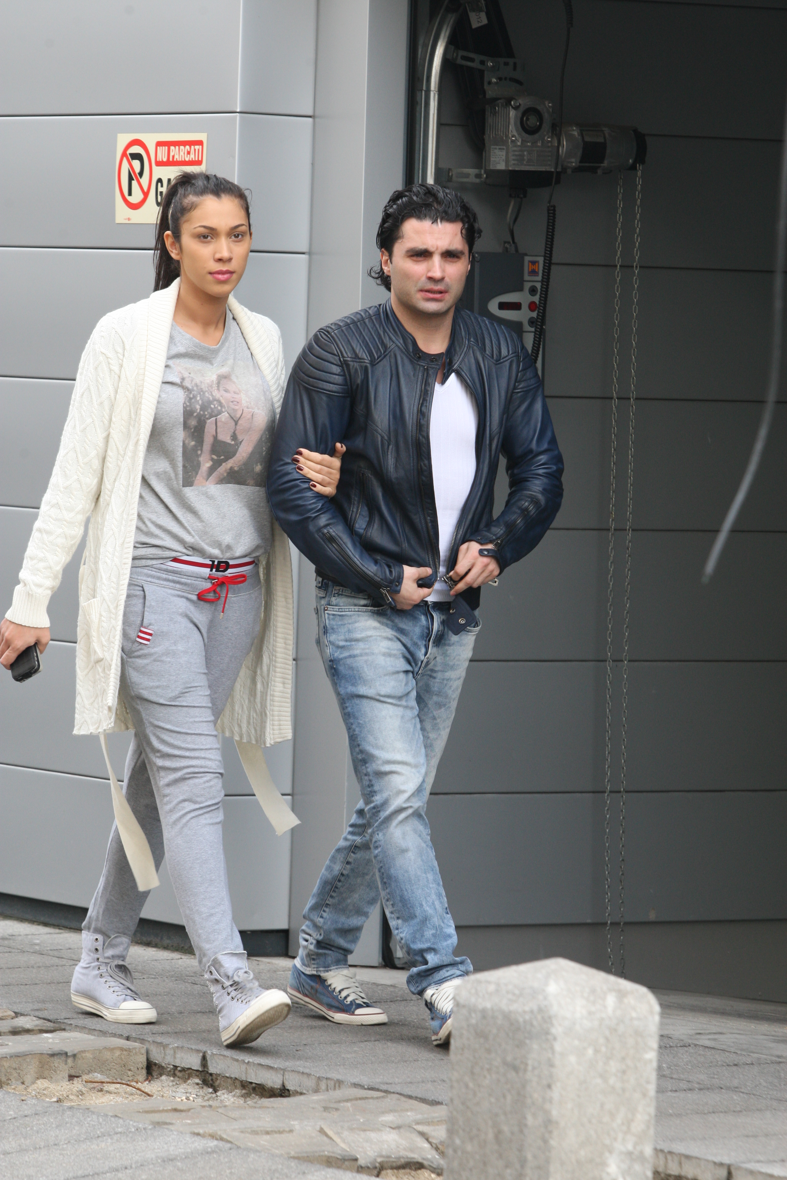 Pepe si sotia sa, Raluca, au asteptat cinci luni pentru a se putea muta la casa lor