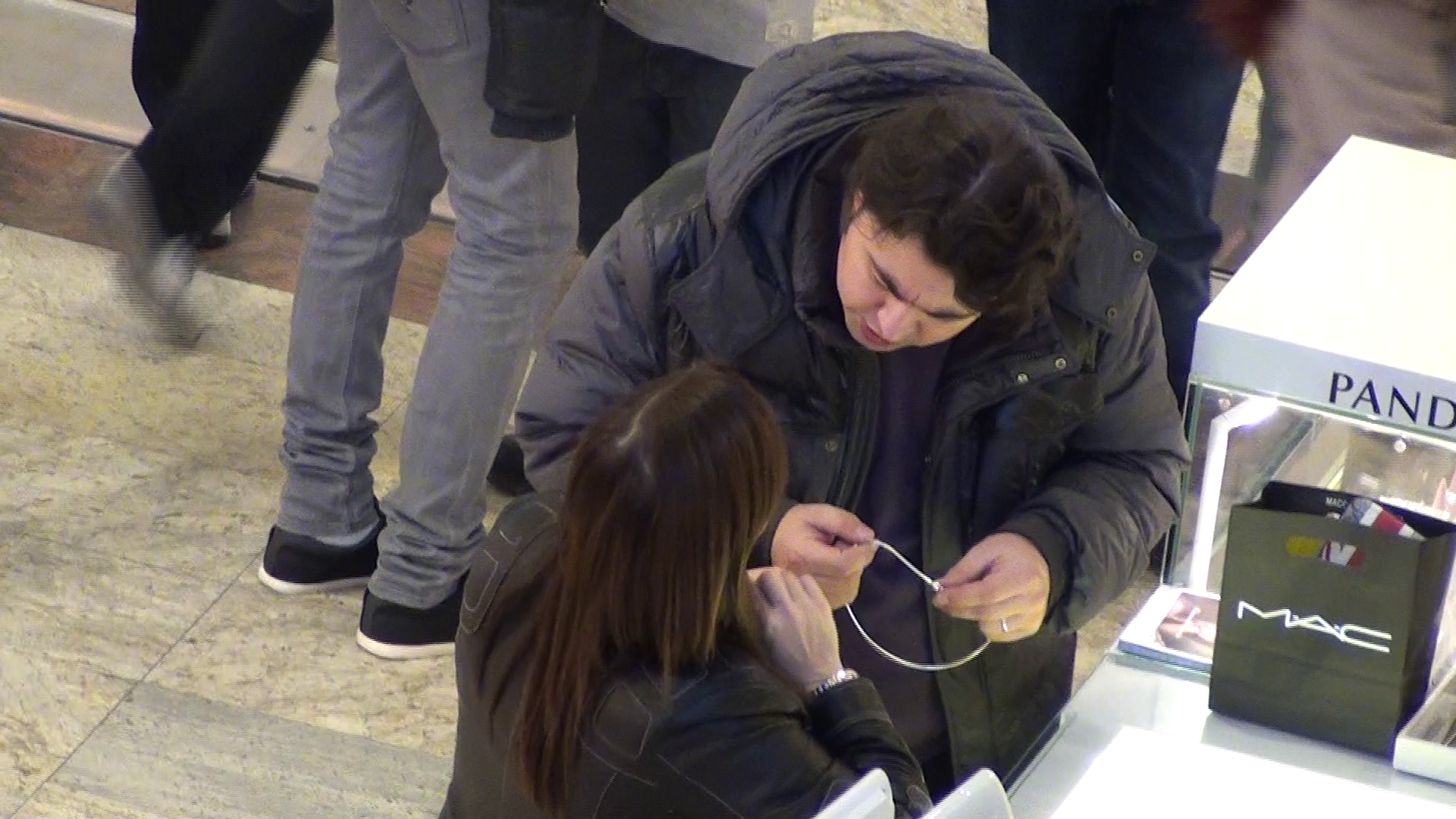 Silviu o intreaga pe artista daca este sigura ca vrea sa faca aceasta achizitie