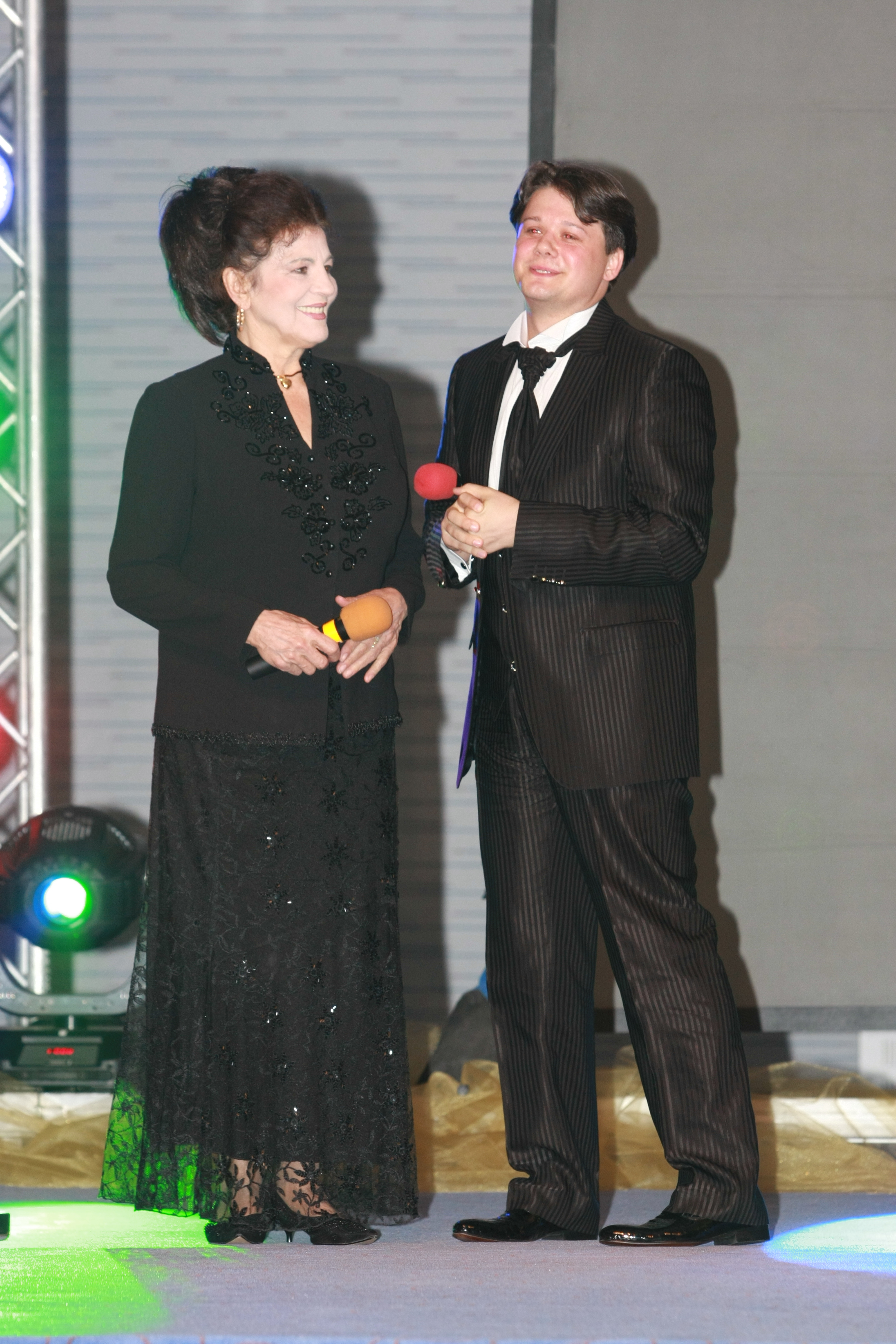 Fuego si Irinia Loghin au devenit modele pentru Pepe si Carmen Tanase.