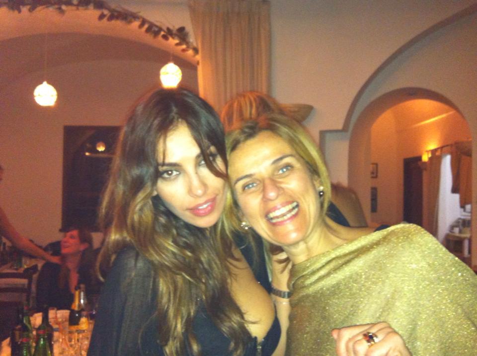 Dragoste mare! Prima imagine cu Mădălina Ghenea şi Gerard Butler de la Revelionul petrecut împreună! Nu-i aşa că-s drăguţi?