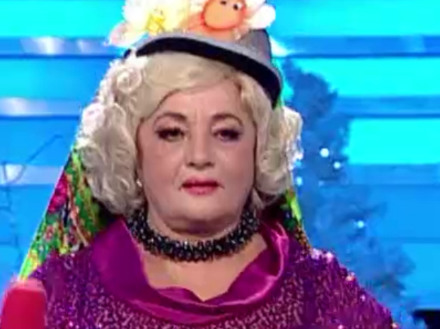 Incendiar! Pe asta n-ai să crezi că e pe bune! Laura Lavric, schimbare majoră de look la Revelion - s-a transformat în Loredana!