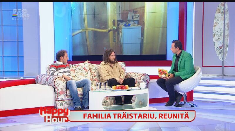 Momente extrem de emoţionante! Mihai Trăistariu s-a reunit cu fratele său pictor şi izolat, Vasile!