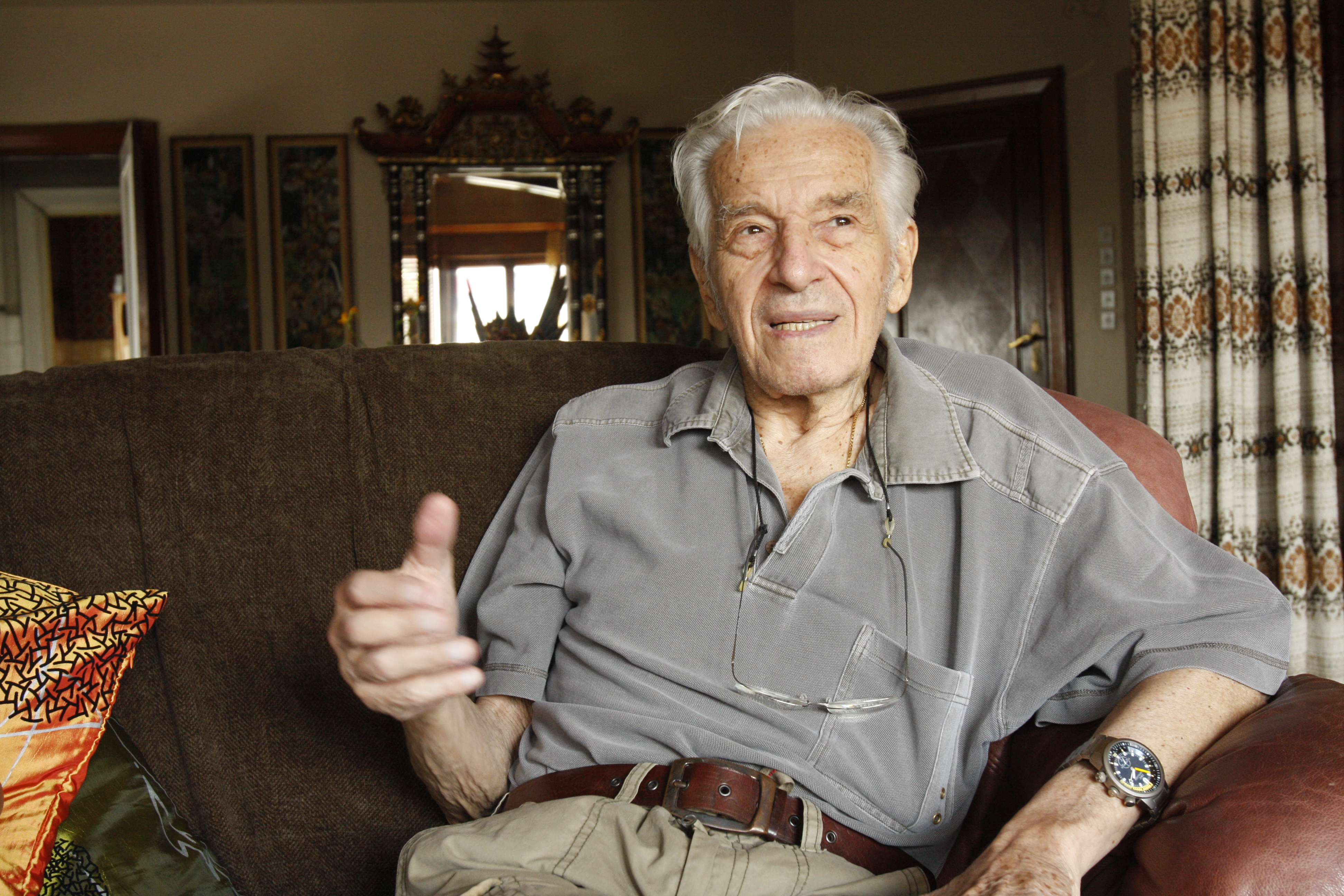 Faptul ca sergiu Nicolaescu s-a plans ca nu are mostenitori i-a deschis ochii Oanei Lis