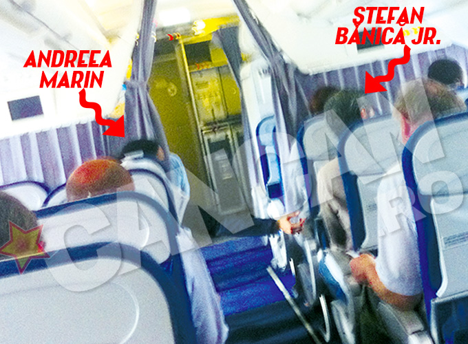 Cei doi si-au cumparat bilete pe randuri diferite