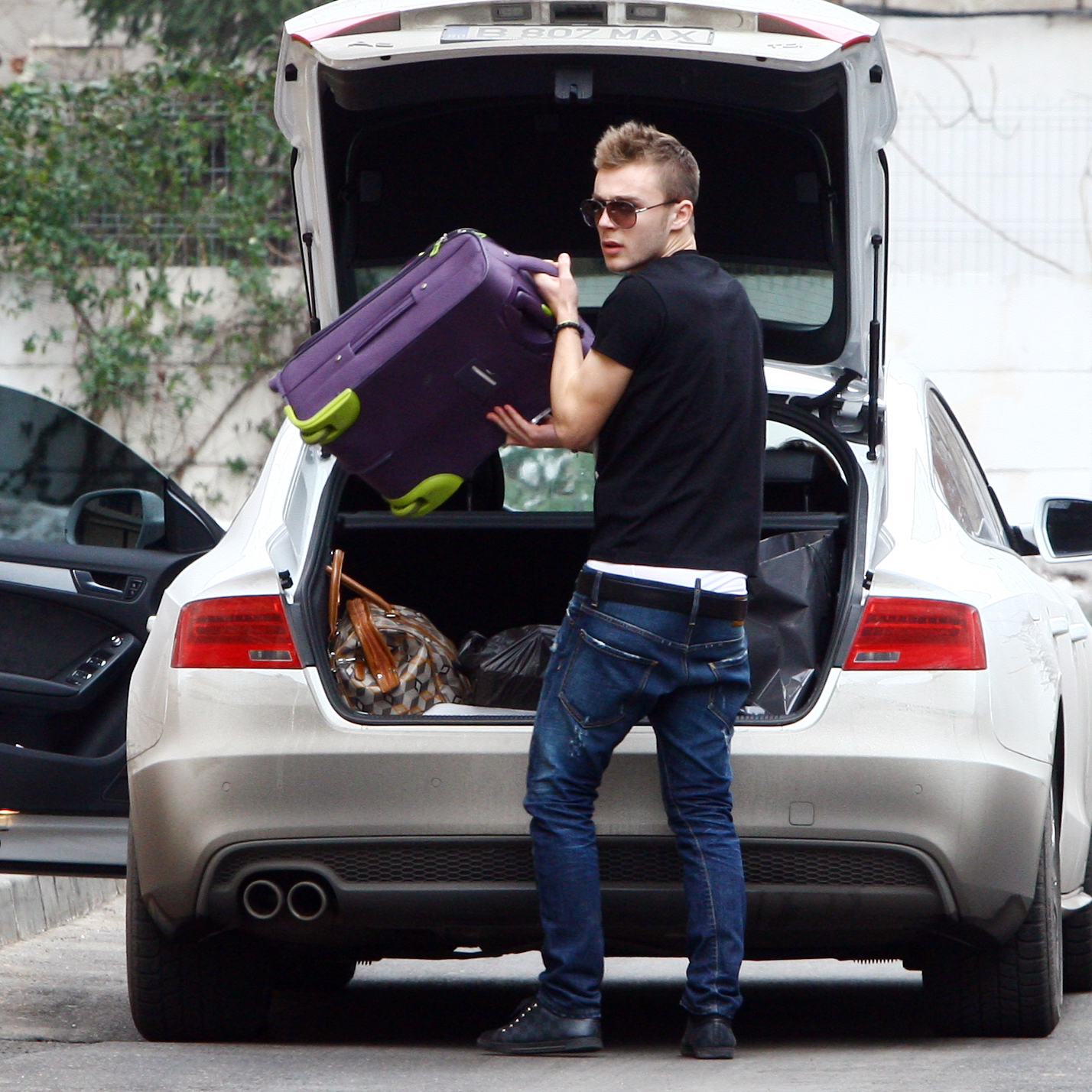 Alex Maxim risca sa-si compromita cariera de fotbalist din cauza relatiei cu fosta asistenta TV