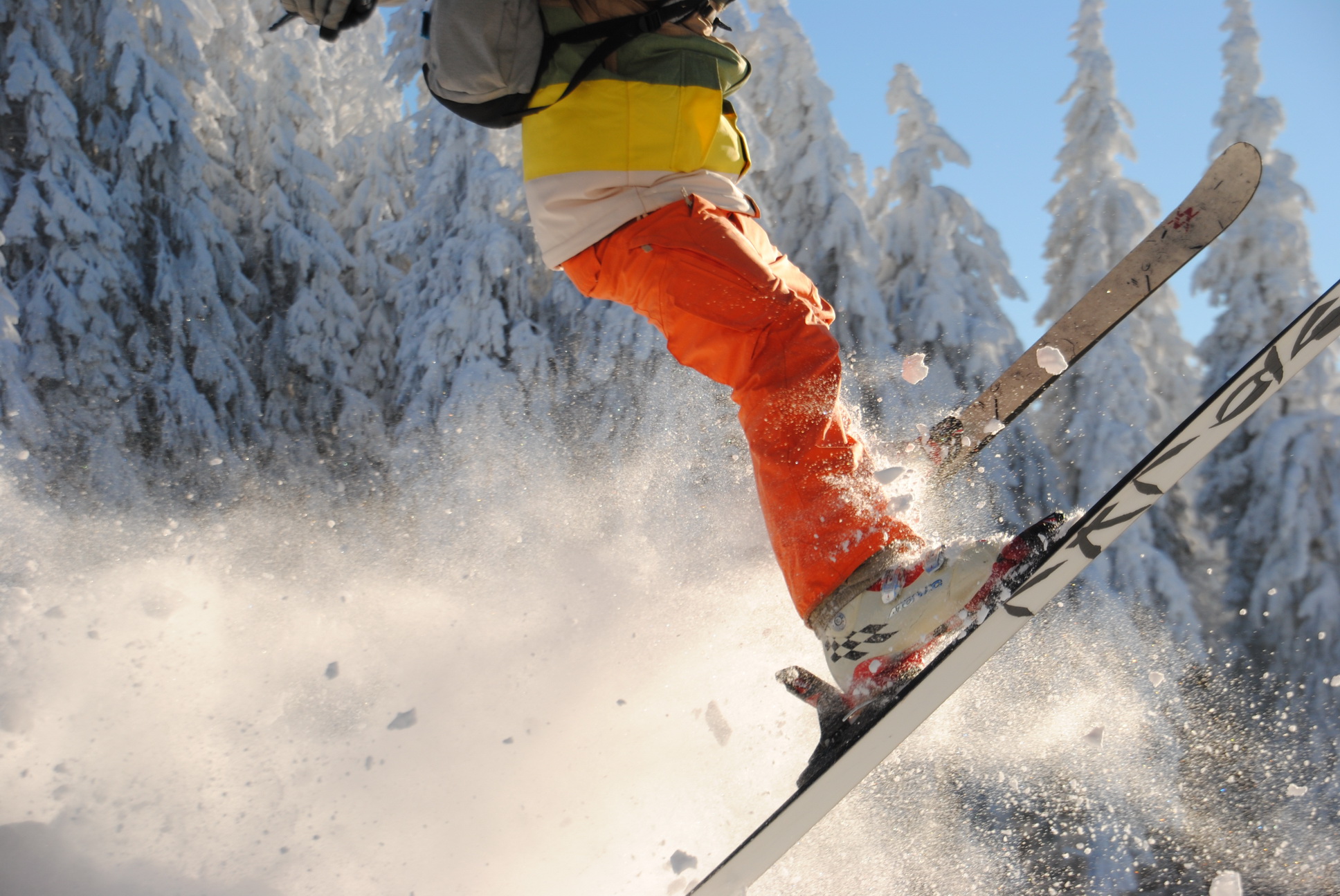 George Vintila si-a petrecut vacanta la schi, in Poiana Brasov! Uite ce frumos s-a distrat omul de radio!