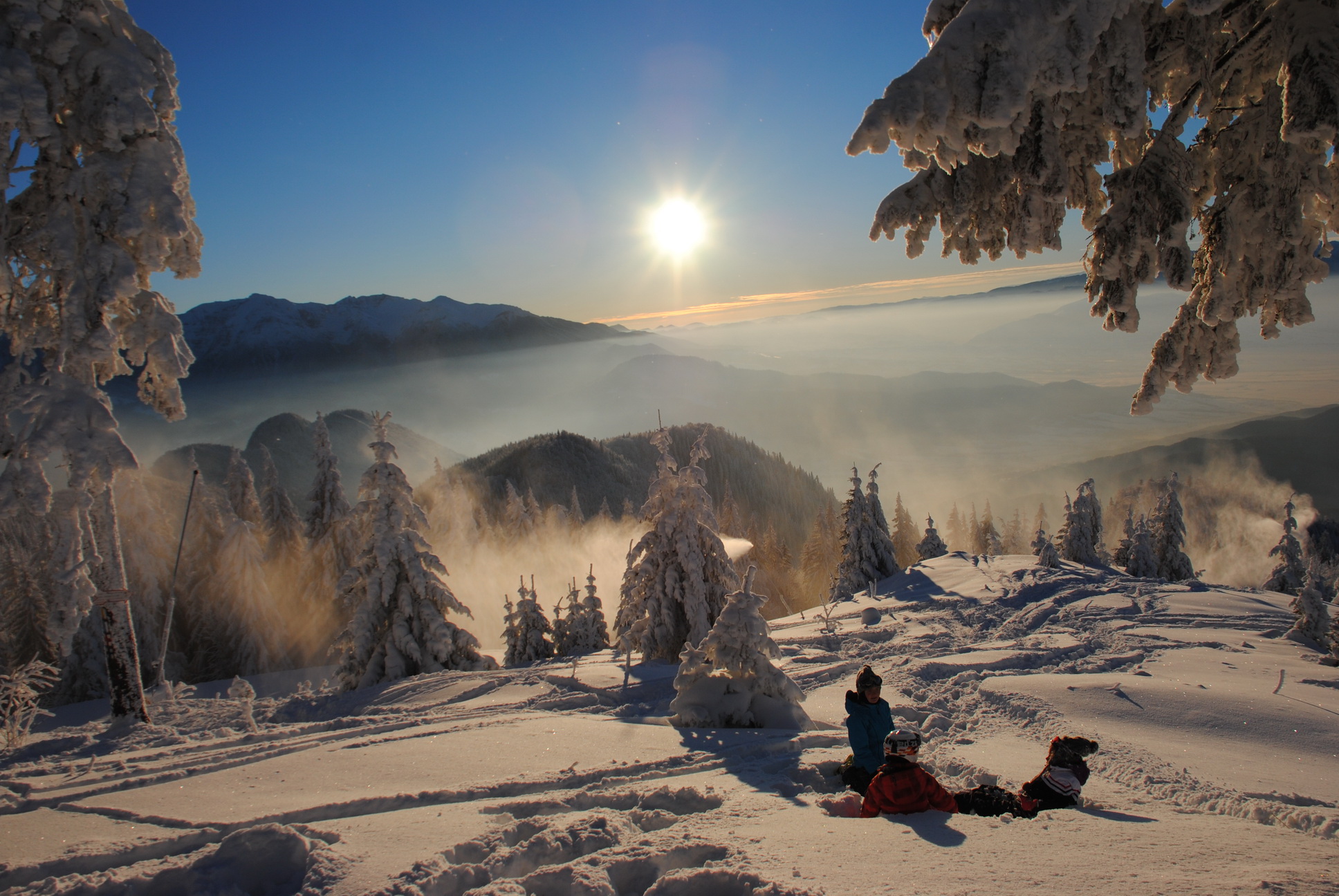 George Vintila si-a petrecut vacanta la schi, in Poiana Brasov! Uite ce frumos s-a distrat omul de radio!