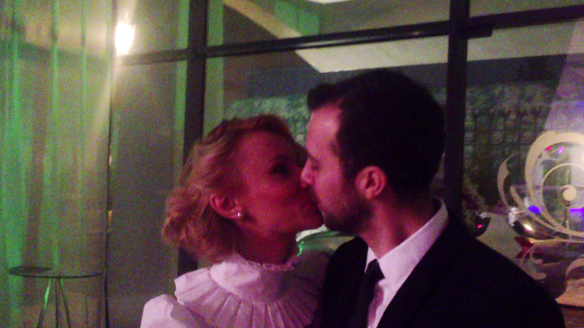 Indragostiti si fericiti, 