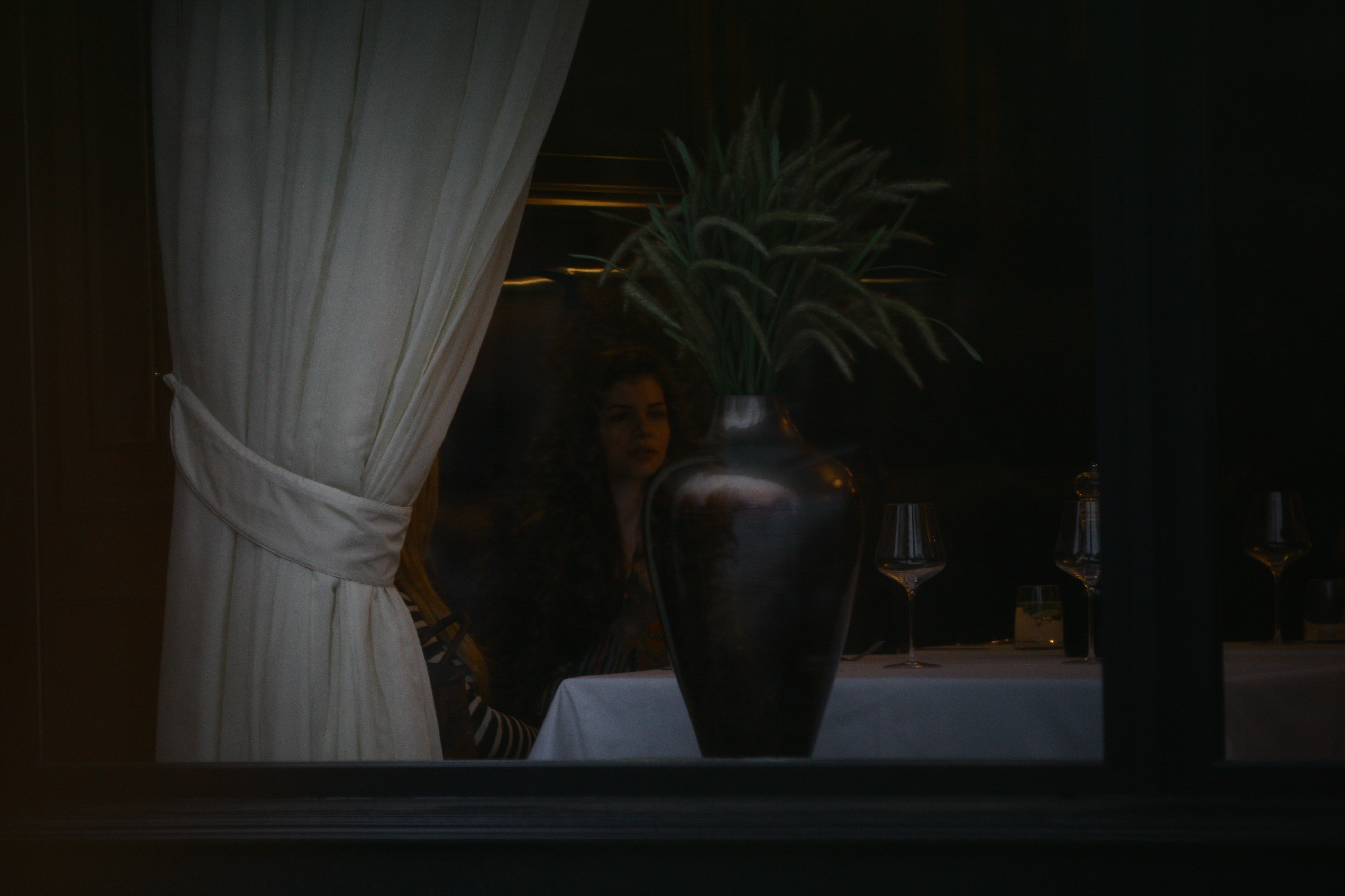 De la banca, cele doua au mers direct la un restaurant din Floreasca