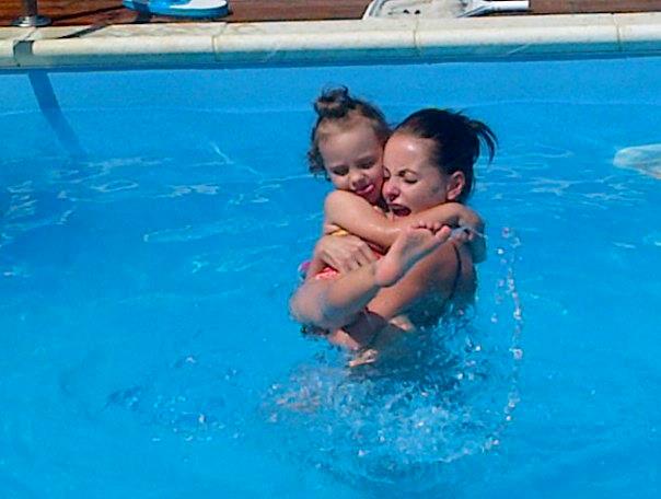 Alexandra Badescu si Andrei Tardea au impreuna o fetita