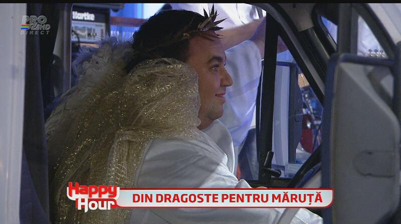Nebunie de ziua de naştere a lui Măruţă! Vezi ce surprize a primit a primt moderatorul de la vedete!