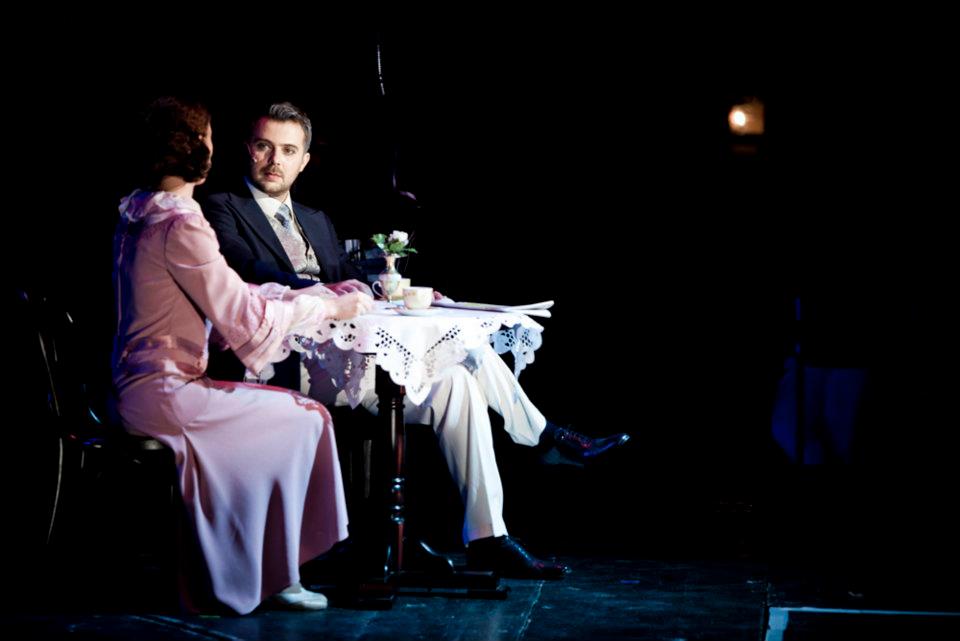 Tenorul Florin Budnaru a debutat ca si prim solist in Vanzatorul de pasari la Opereta Ion Dacian din Bucuresti