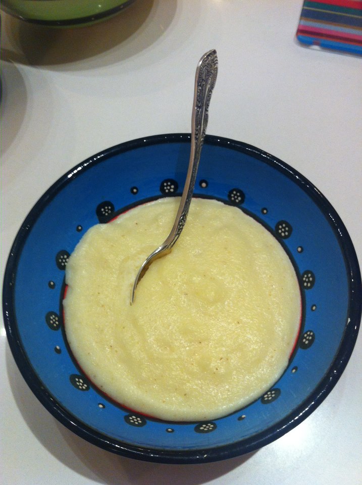 Andreea Esca a fost răsfăţată de dimineaţă: