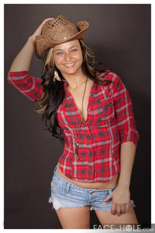 Roxana Andronescu va incepe o cariera solo