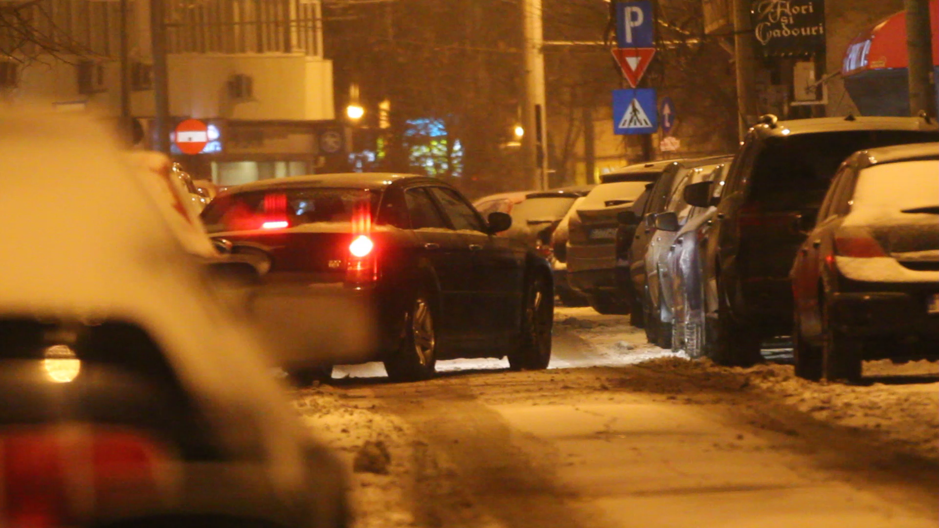 Cei trei pleaca impreuna catre zona Gara de Nord
