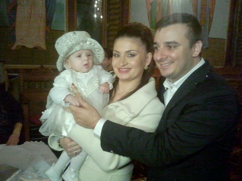 Liviu Guta si-a botezat fetita sambata, iar seara a dat o petrecere de pomina