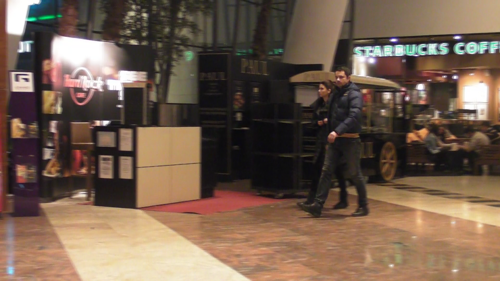 Stefan Lungu nu mai este la fel de atent cu iubita sa, Anca Rusu